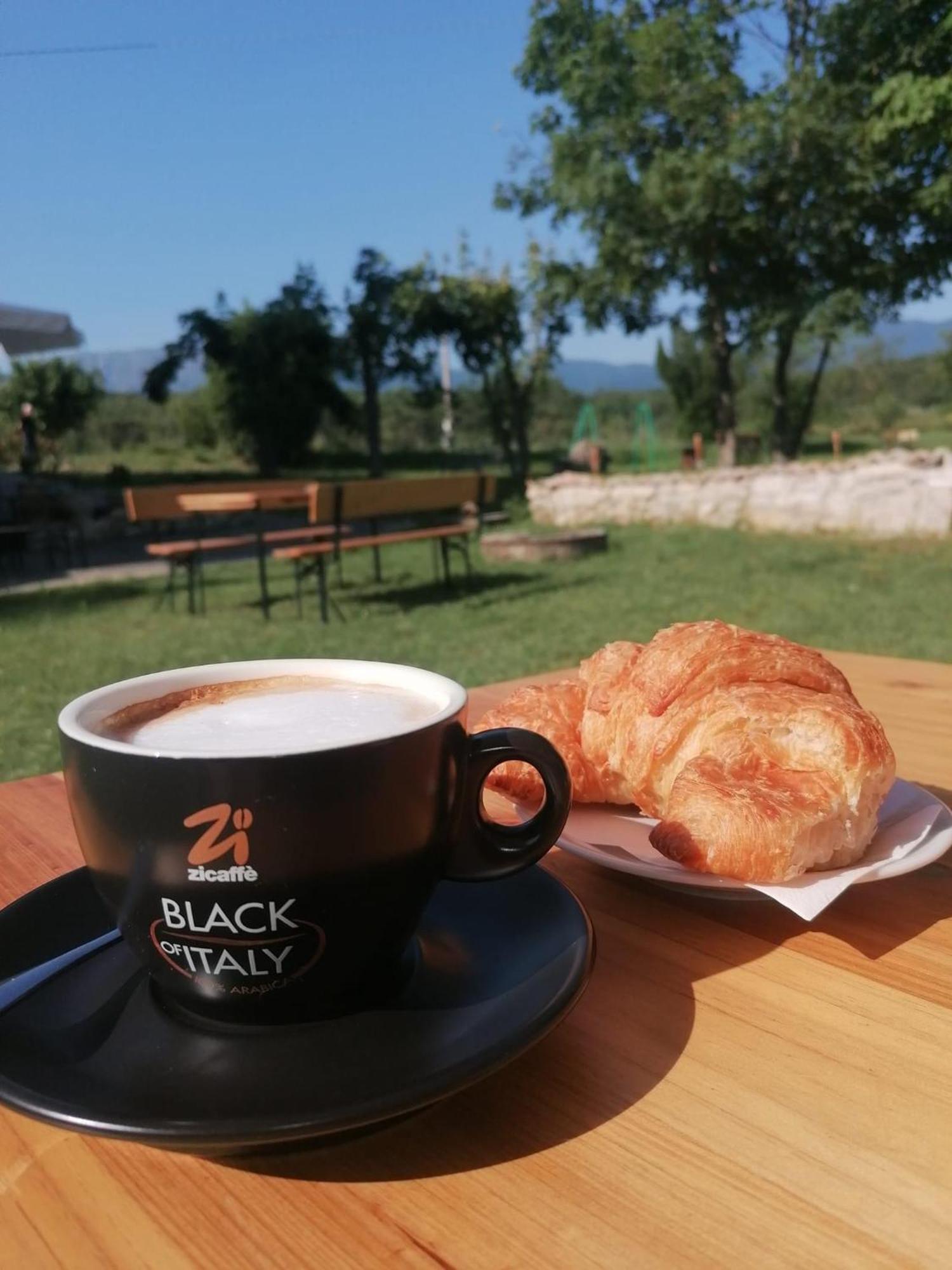 אבטג'ו Bed&Breakfast La Ginestra מראה חיצוני תמונה